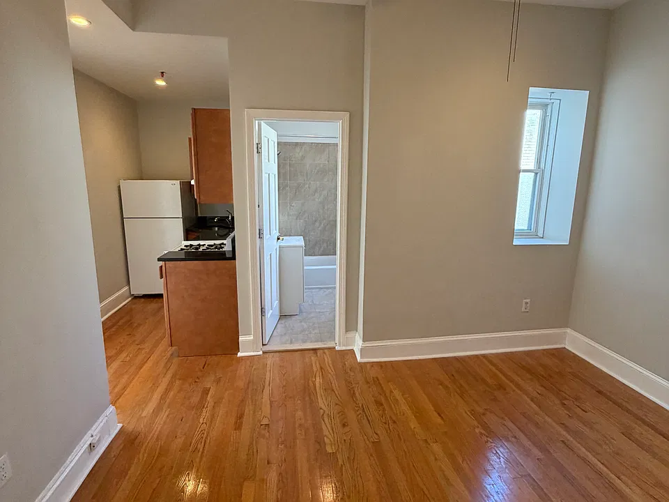 1193 Commonwealth Ave #24