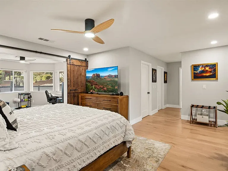 200 Cathedral Rock Dr — Photo 26