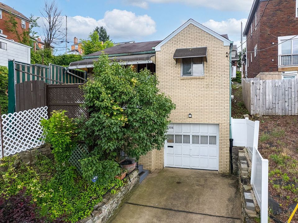 1st image of 1208 Merrick Ave