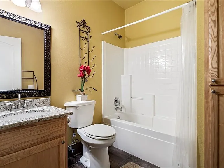 11073 Club House Pkwy — Photo 21