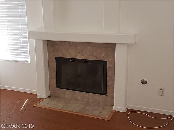 4th image of 4537 Point Breeze Dr