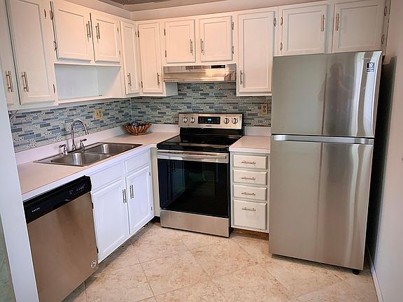 2nd image of 1225 NW 21st Street #506