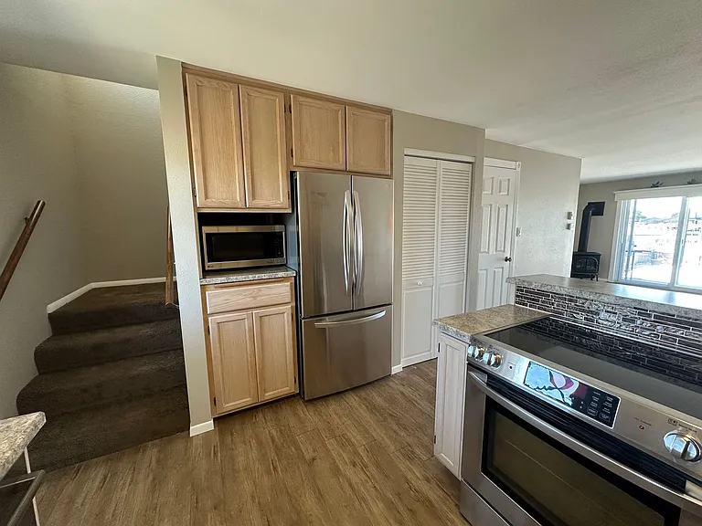 4038 Mayne Ln #13 — Photo 3