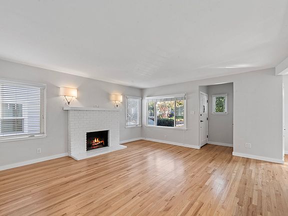 4th image of 2405 Elm Ave