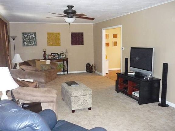 4th image of 440 N Parmenter Ave