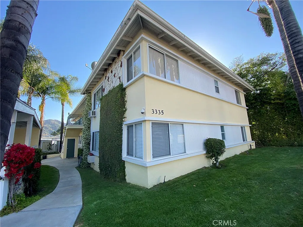 2 bed, 850 sqft, $2,895 — Photo 1