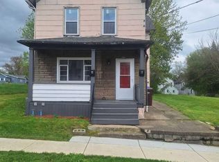 919 Emerson Ave #B, Farrell, PA 16121