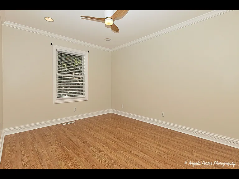 203 Springbrook Ct — Photo 2