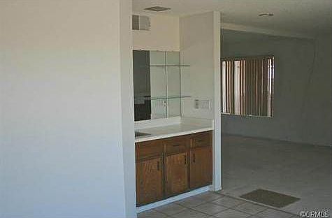 3rd image of 1012 S Aspenwood Cir