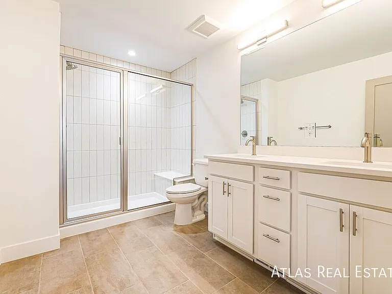 2742 W 2nd Ave — Photo 10