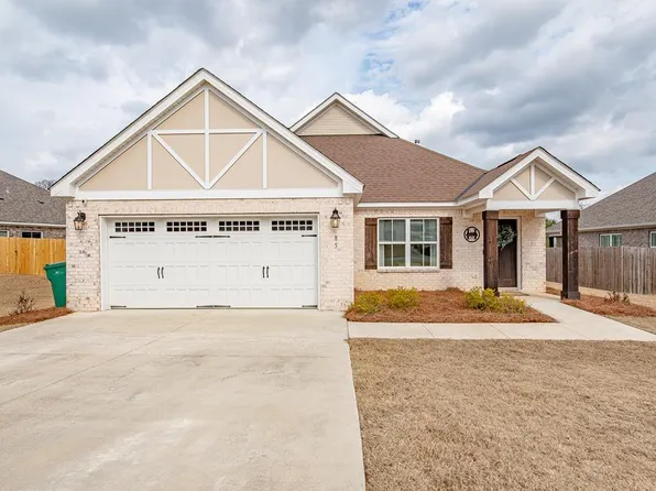 85 Quail Run Ave, Smiths Station, AL 36877