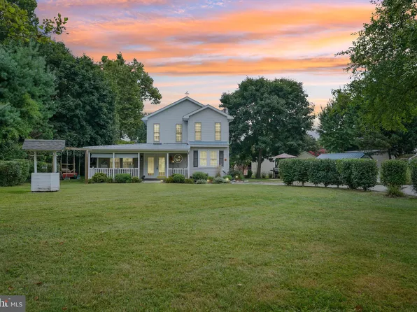 78 Riverview Ave, Earleville, MD 21919