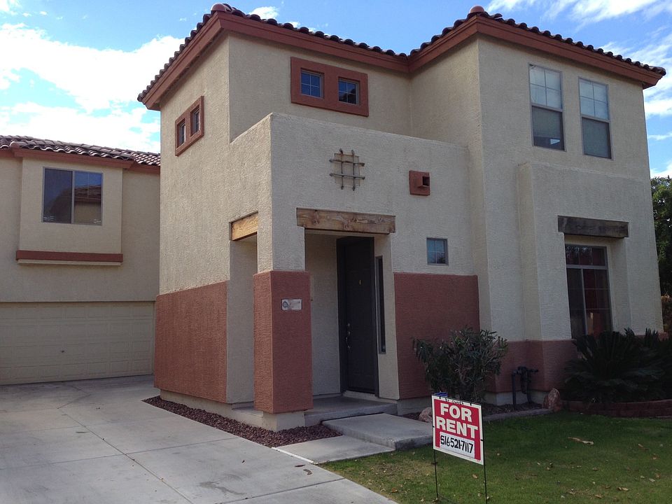1st image of 2649 E Chester Dr