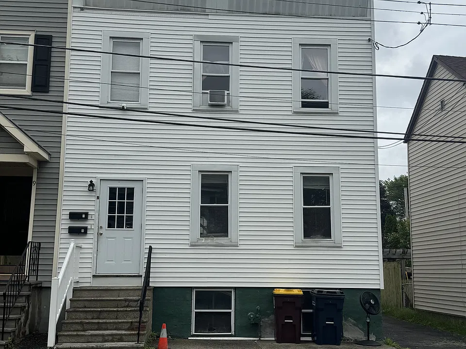 7 Corning St #1
