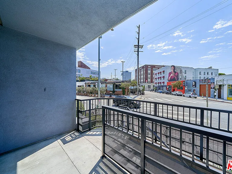 629 Traction Ave #103 — Photo 31