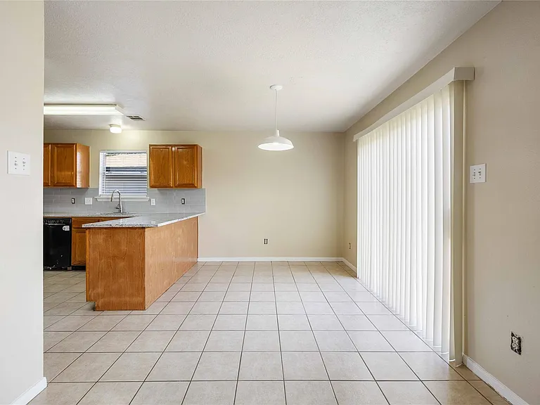 4806 Cotton Ridge Trl — Photo 9