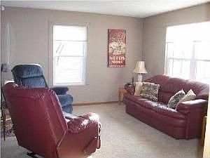 3rd image of 5942 Fallen Leaf Dr