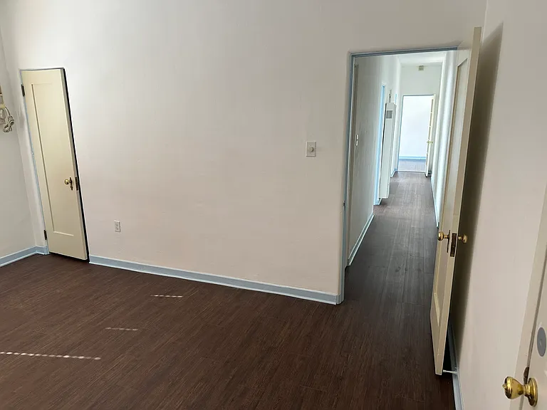 6138 1/2 Saturn St — Photo 22