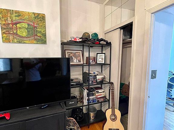 2nd image of 261 Broome St APT 6B