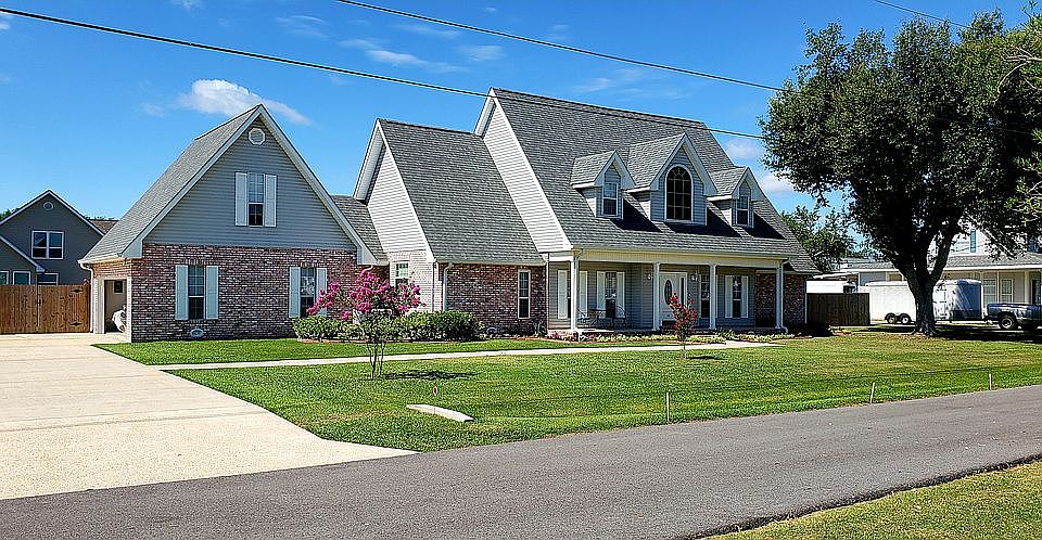2nd image of 148 Bayou Estates Dr