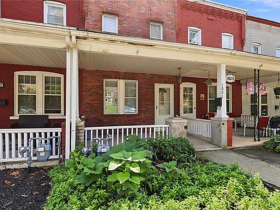 3rd image of 1021 Spring St