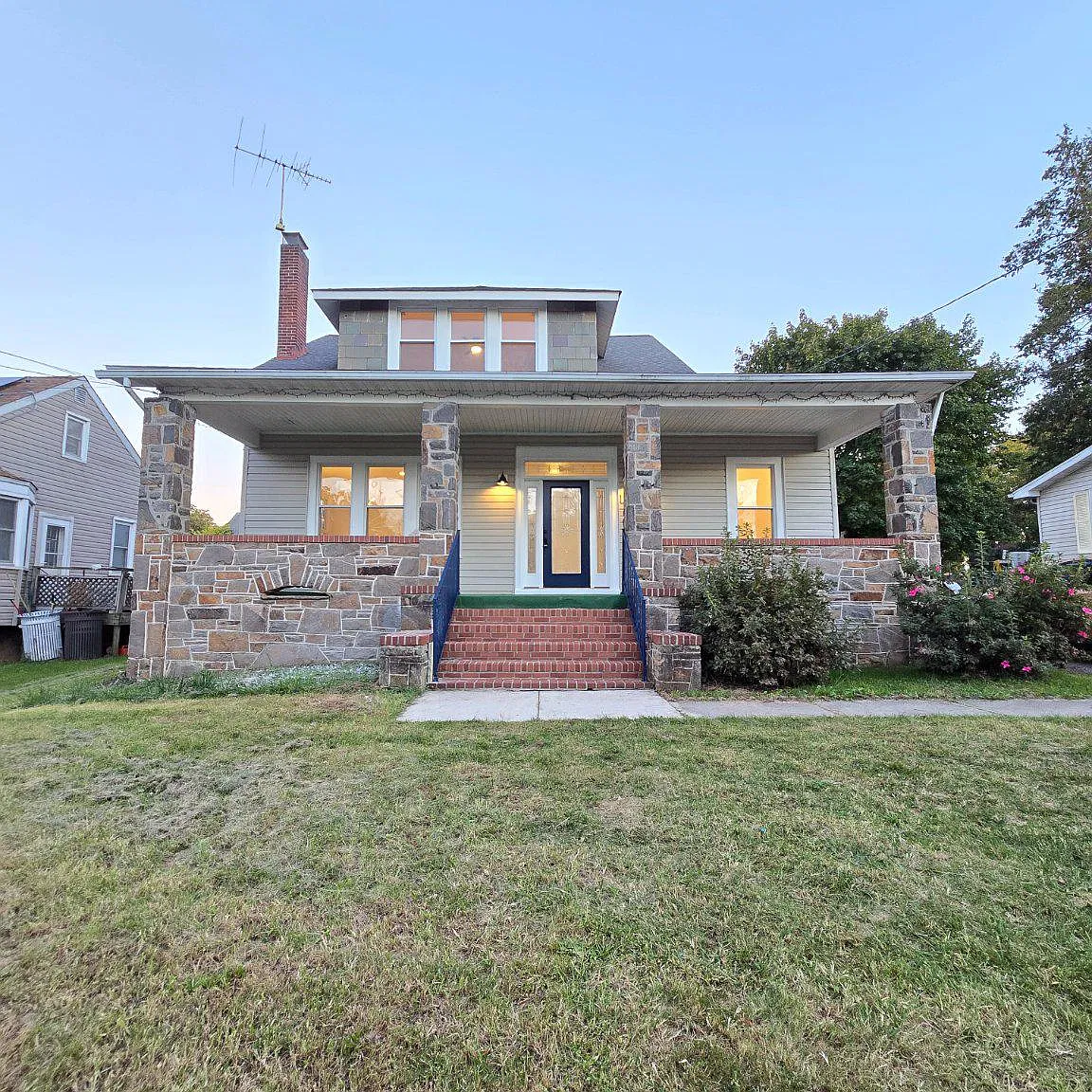 6 bed, 3.0 bath, 2394 sqft, $3,600 — Photo 1