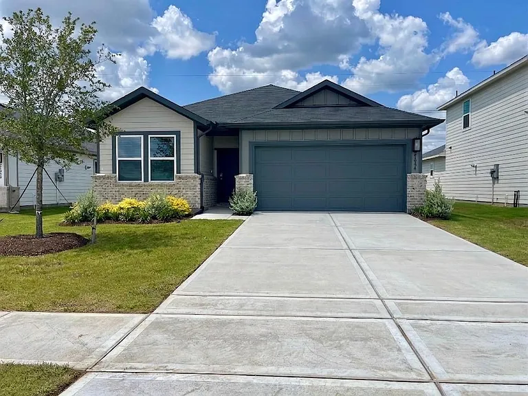 21934 Longhorn Ridge Dr — Photo 3