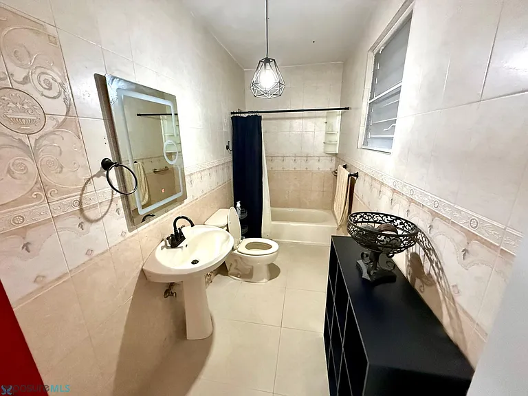 3704 Moralon — Photo 21