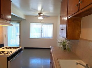 11922 Manor Dr #J, Hawthorne, CA 90250
