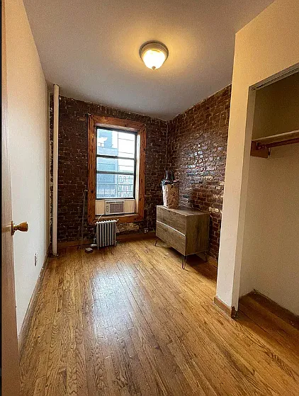 202 E 7th St #3F — Photo 6