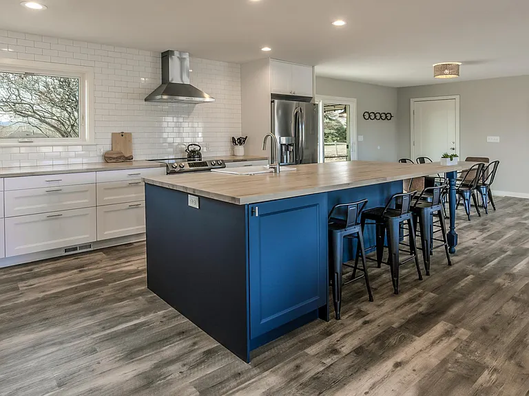 3521 Kenyon Dr — Photo 4
