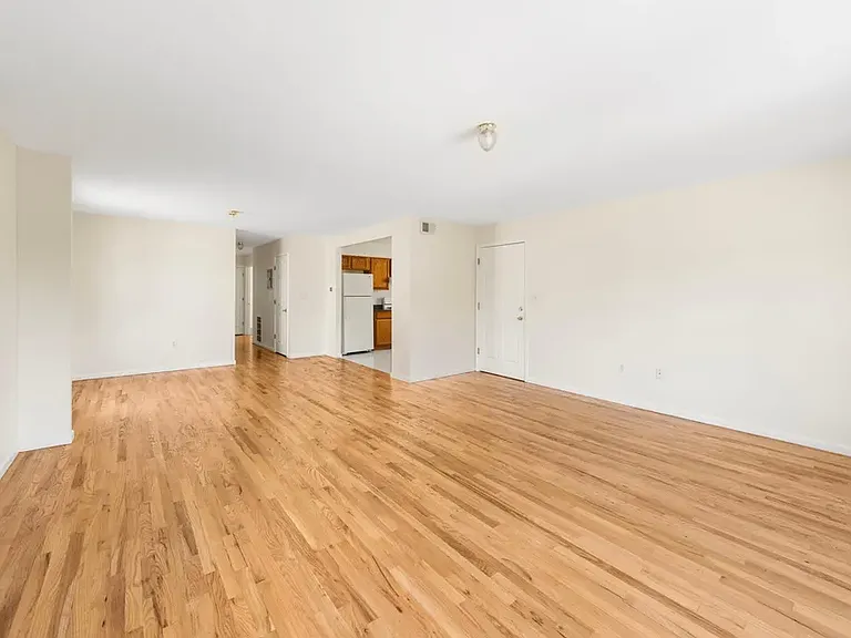 515 Irvine Turner Blvd #2 — Photo 6