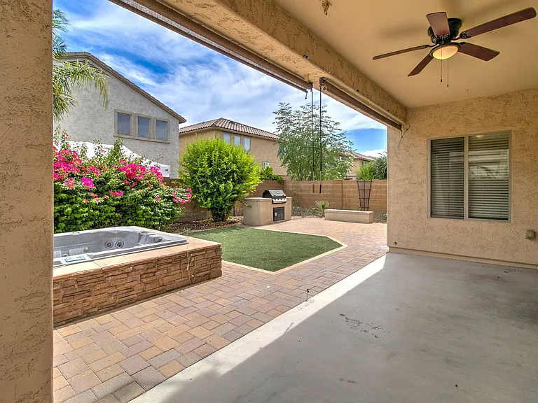 2143 W Marconi Ave — Photo 55