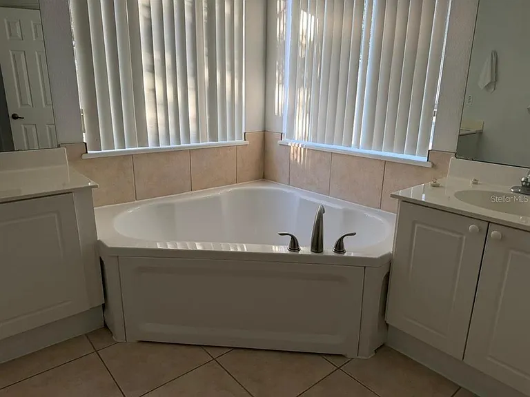2714 Club Cortile Cir — Photo 18