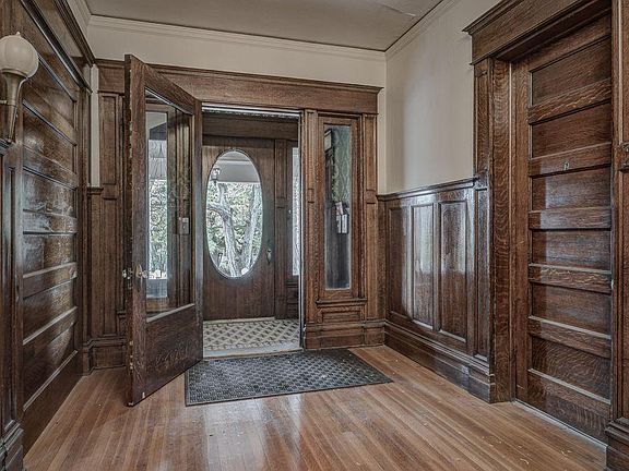2nd image of 432 Prospect Ave SE #3