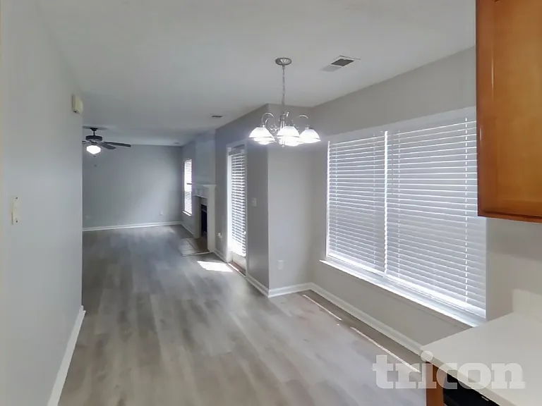 8292 Eastshore Dr — Photo 5