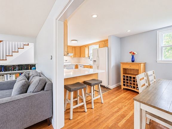 5th image of 12 Summer St