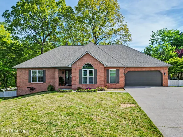 113 Green Briar Cir, Maryville, TN 37803