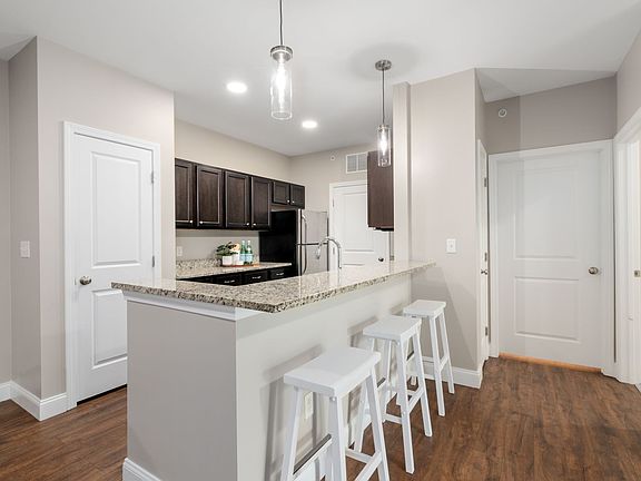 4th image of 295 Webster St #1-107