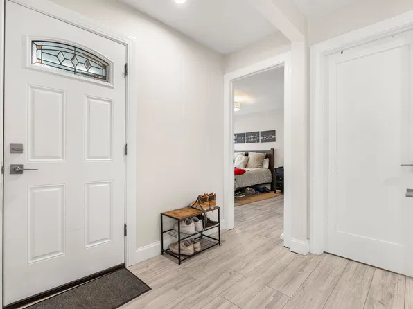 23 Verdun St Floor 2, Dorchester, MA 02124