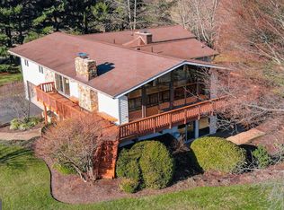 15 Wynnecrest Dr, Waynesboro, PA 17268