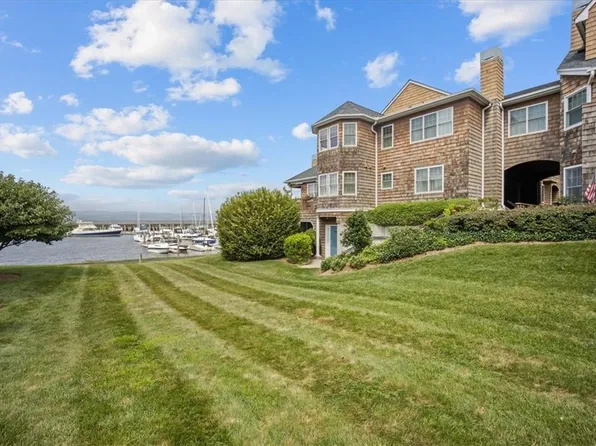 214 Half Moon Bay Drive, Croton-on-Hudson, NY 10520