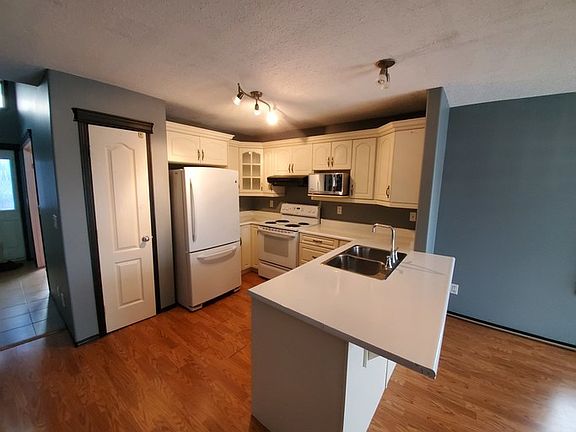 3rd image of 10709 124b Ave