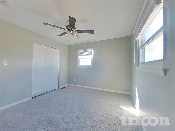 5th image of 2305 Berkley St