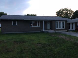 505 S Elm St, Vandalia, MO 63382