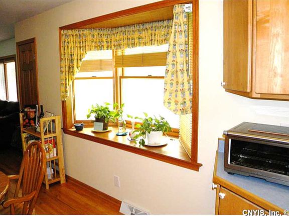 4th image of 6619 Maricarol Ln