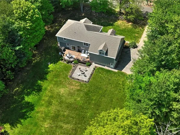 2315 Downs Road, Hamden, CT 06518
