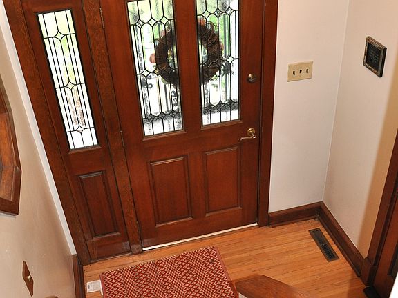3rd image of 311 N 9th St