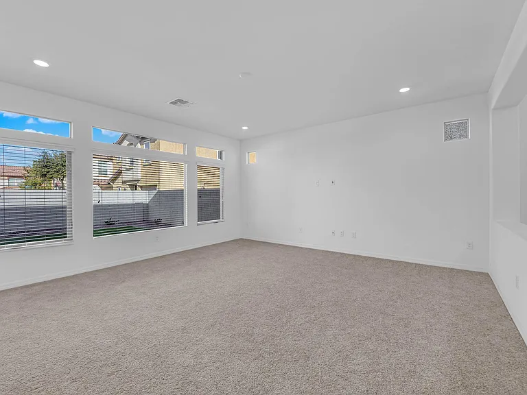650 Steep Canyon Ave — Photo 32
