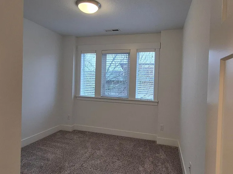 16769 Champion Way — Photo 8
